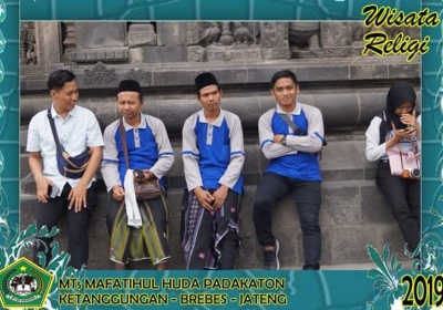 Outing class to Prambanan 